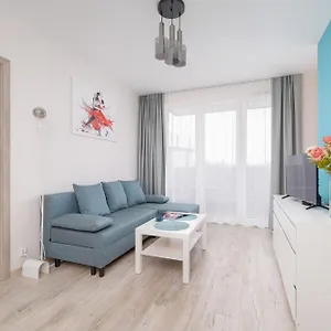 Cozy Laszkiewicza With Parking By Renters , Kraków Polska